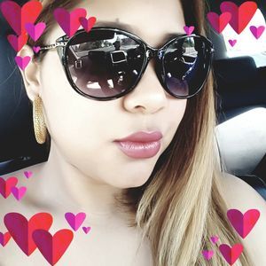 Meet your Posher, Flor de liz